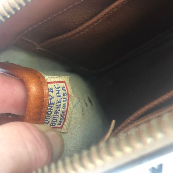 Vintage Dooney Bourke AWL convertible bag - Picture 14 of 14